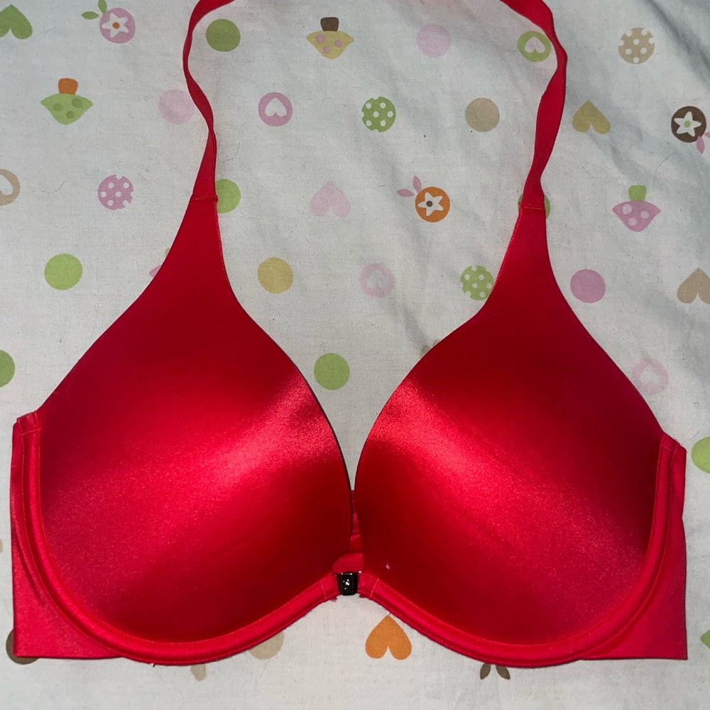Victorias Secret 34D plunge bra